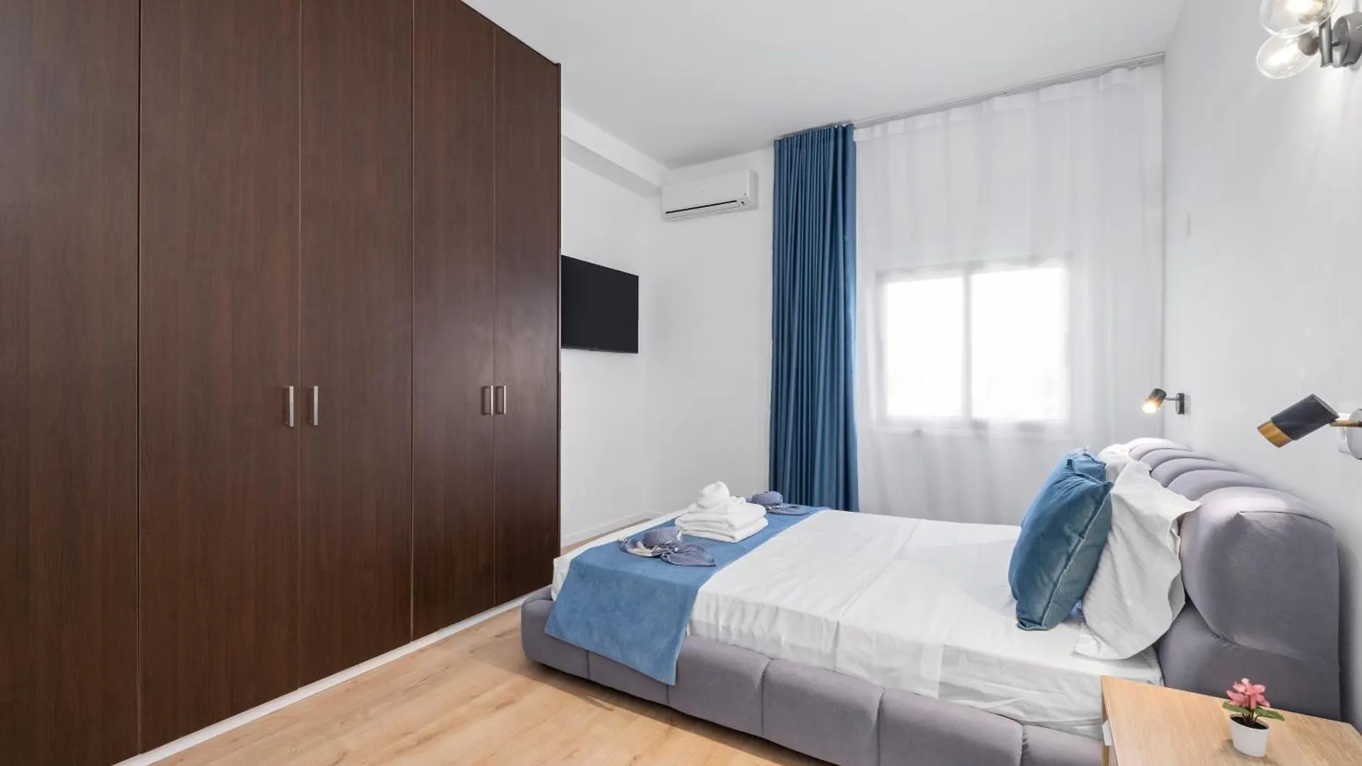 Paradise Apartment With Private Pool & Sea View 라르나카 키프로스