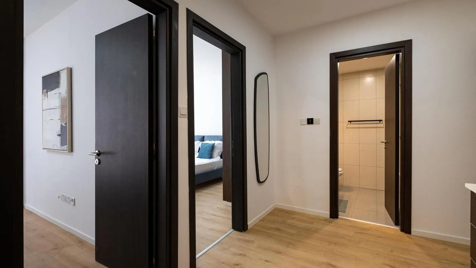 Paradise Apartment With Private Pool & Sea View 라르나카